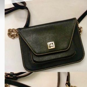 Dooney & Bourke metro crossbody